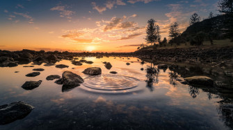 Sunsets Conquers The Pond Rtli4u5v9y7y8l20 Wallpaper