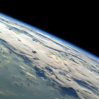 Ios7 Earth Horizons Parallax HD iPhone iPad Wallpaper