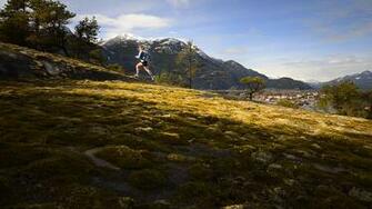 Trail Running Wallpaper Set A