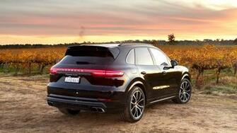 Porsche Cayenne Turbo 4k Rear Wallpaper