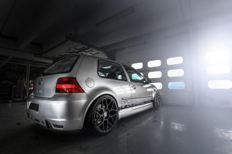 Volkswagen Golf Iv R32 Hperformance Cars Modified Wallpaper