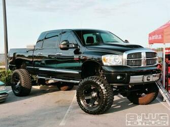 Ram Dodge Longhorn Black Lifted Wallpaper