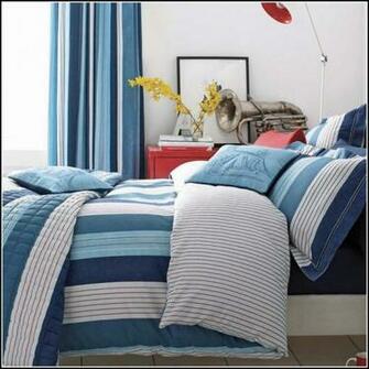 Matching Curtains Bedding And Wallpaper