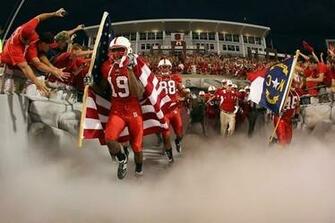 Unc Tar Heels And Nc State Wolfpack A Tale Of Two Cities Raleigh