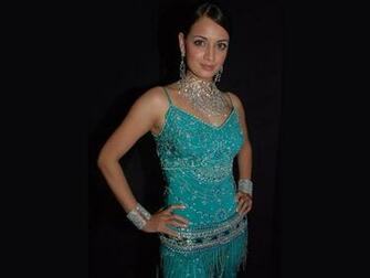 Night Outfit Perfect Body Diya Mirza HD Wallpaper The