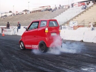 Commuter Cars Tango Drag Strip Wallpaper