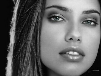 Adriana Lima Wallpaper