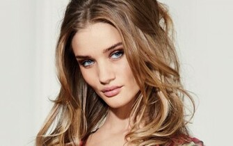 Rosie Huntington Whiteley Wallpaper