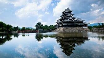 Beautiful Pagoda On Lake Nature Wallpaper High