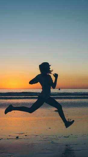 Wallpaper Silhouette Run Sea Sunset iPhone