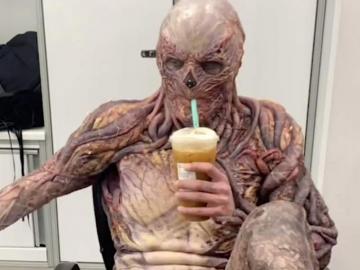 How Did Jamie Campbell Bower From Stranger Things Pee In Vecna