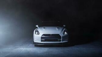Wallpaper Nissan Gt R R35 White Front Smoke Car