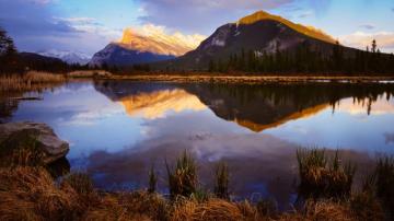 Vermilion Lake In Banff Alberta Canada Morning Sunrise Landscape