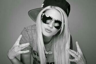 Chanel West Coast Sign Rap Wallpaper