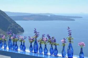 Diy Santorini Wedding Decor In Blue Purple Tie The Knot