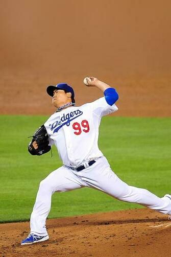 Ios7 Ryu La Dodgers Parallax HD iPhone iPad Wallpaper