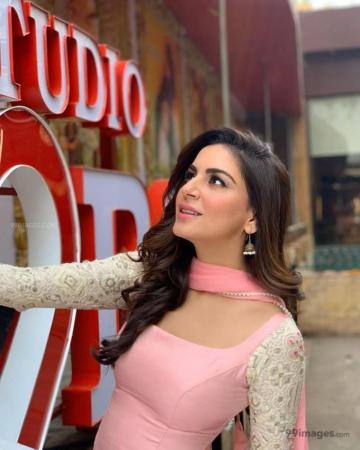 Shraddha Arya Ideas Indian Actresses Tv Actress