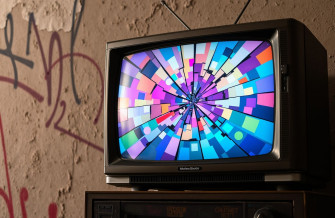 Broken Tv Screen Wallpaper