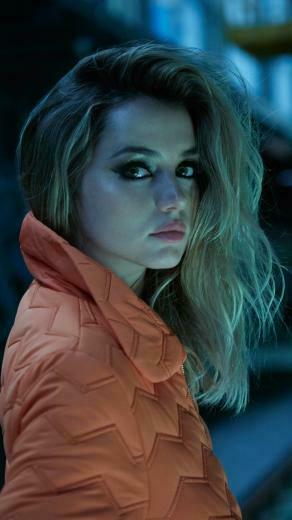 Ana De Armas Blonde 4k iPhone 6s HD Wallpaper