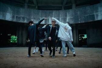 Jype S New Group Stray Kids Drops Hellevator Mv