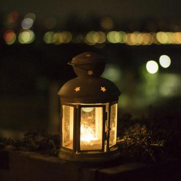 Lantern Light Lamp Wallpaper