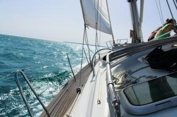 Sailing Pictures Image