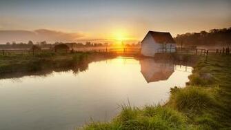 Upcoming Day HD Natural Scenery Wallpaper World