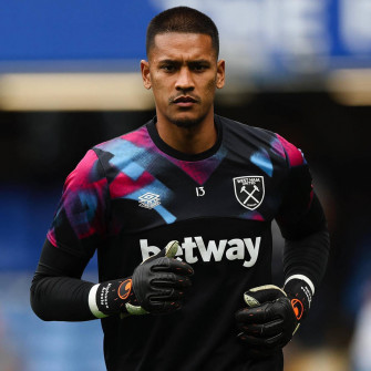 Serious Alphonse Areola Front Wallpaper