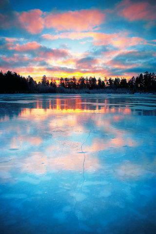 Amanecer En El Lago Fondos iPhone