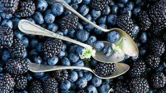 Wallpaper Desktop Blueberries Blackberries Spoon Berries