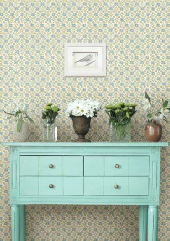 Beautiful Floral Wallpaper And Plant Display Create The Perfect