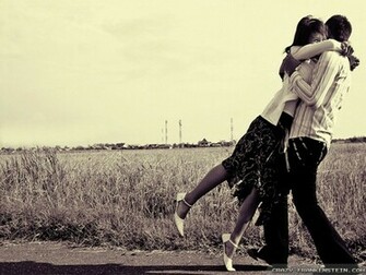 Wallpaper Vintage Romantic Hug