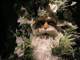 Traditional Father Christmas Wallpaper To Decorate Your Computer