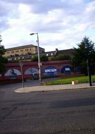 James I M Not Getting This If The Red Arches Support A Railway Line