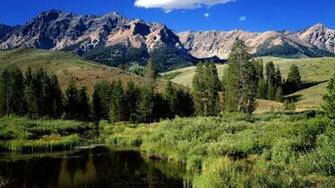 High Definiton Amazing Mountains Landscapes Background