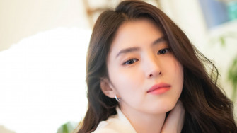 Actress 4k Wallpaper