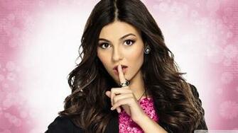 Victoria Justice Wallpaper