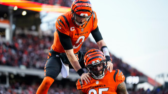 Burrow Tops Mahomes Again Rallies Bengals Past Chiefs Kget