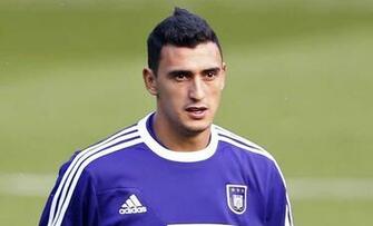 Matias Suarez With Knee Pain