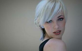 Grey Blonde Short Hair Wallpaper
