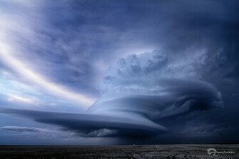 Capture By Ryan Shepard We See A Supercell Thunderstorm Never Ovid