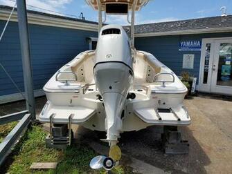 Pioneer Boats Sportfish In East Moriches Ny