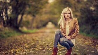 Model Autumn Girl Wallpaper Background Full HD