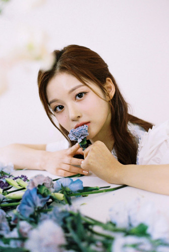 Sullyoon Nmixx Photo