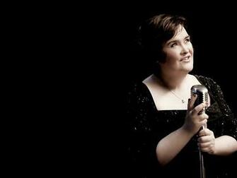 Wallpaper Susan Boyle Microphone Dress Light