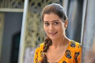 Rx100 Movie Actress Payal Rajput HD Photos Stills Image