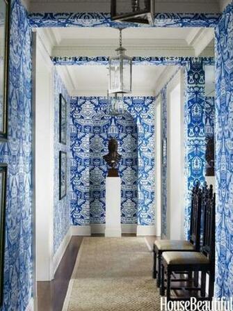 Clarence House Vase Wallpaper Interior Design By Tom Scheerer