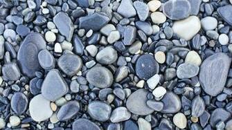 River Rocks HD Wallpaper