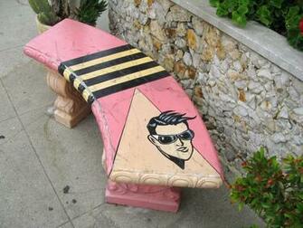 Chicken Pop Pod Plasticman Bench HD