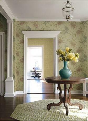 Lovely Chinoiserie Peacock Design That Has A Fascinating Global